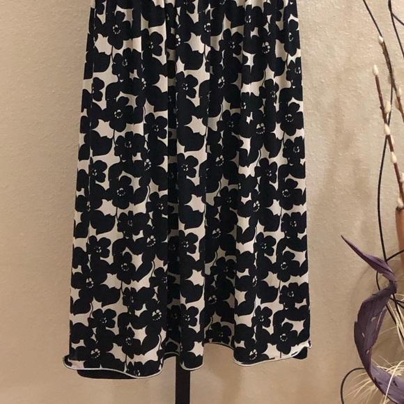 Studio M Floral Print A-Line Dress. Used/Preowned - Picture 6 of 7